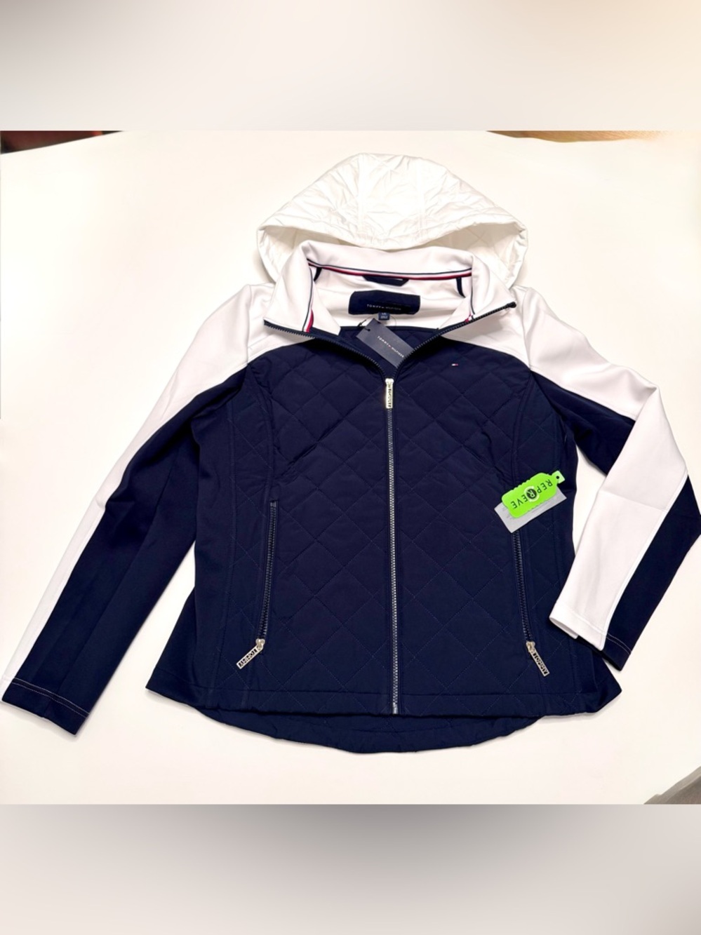 Tommy Hilfiger Women's Colorblocked Quilted Navy & White Hooded Jacket, size L
